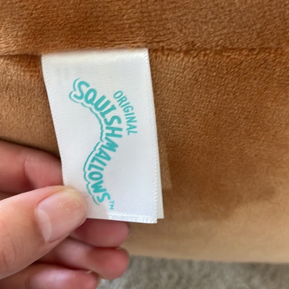 12 inch daksa Valentine’s Day squishmallow - Picture 5 of 5